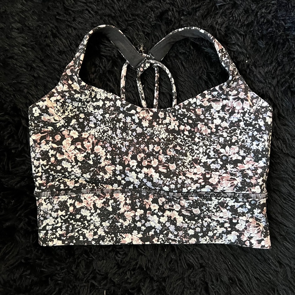 Lululemon sports bra size 4